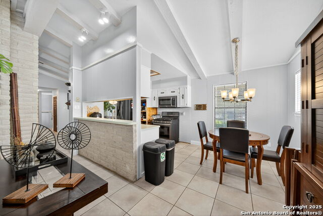 Image 15 of 31 For 7707 Mary Carolyn St