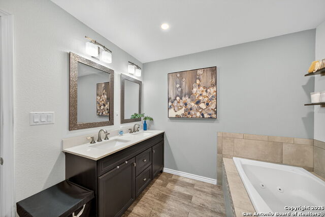 Image 21 of 31 For 7707 Mary Carolyn St