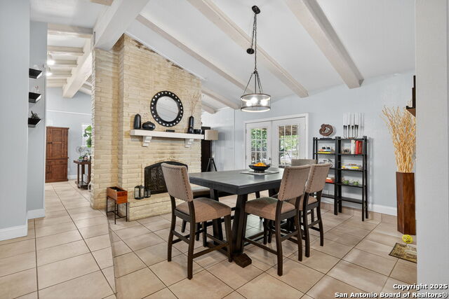 Image 4 of 31 For 7707 Mary Carolyn St