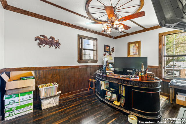 Image 26 of 64 For 425 Old Pleasanton