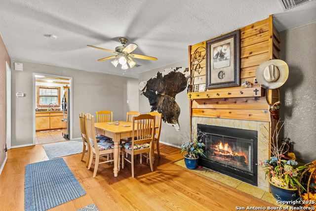 Image 8 of 64 For 425 Old Pleasanton