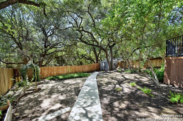 Image 27 of 32 For 9211 Rainbow Creek