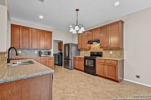 Image 8 of 32 For 9211 Rainbow Creek