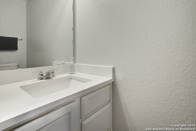 Listing photo id 9 for 10303 Mission Arc