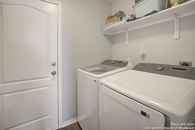 Listing photo id 10 for 10303 Mission Arc