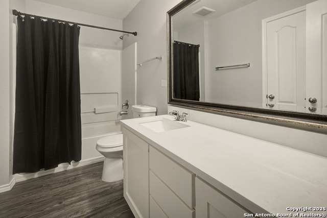 Listing photo id 14 for 10303 Mission Arc