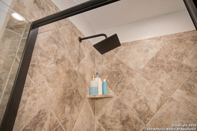 Listing photo id 19 for 10303 Mission Arc