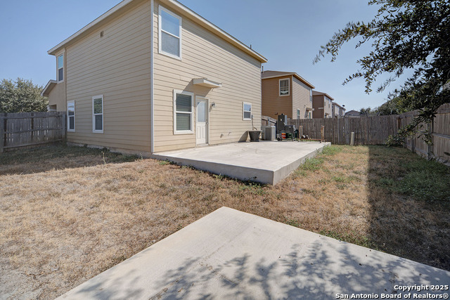 Listing photo id 23 for 10303 Mission Arc