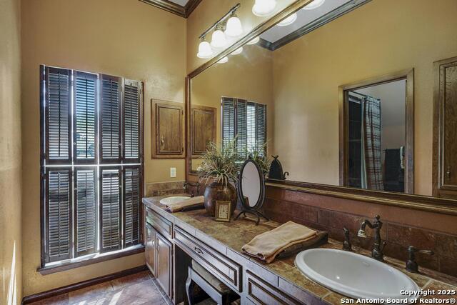 Image 23 of 50 For 127 Siebeneicher Rd