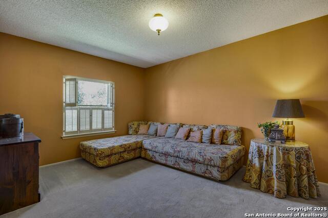 Image 25 of 50 For 127 Siebeneicher Rd