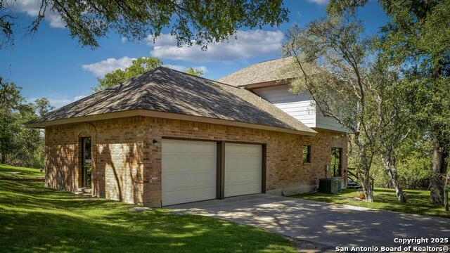 Image 29 of 50 For 127 Siebeneicher Rd