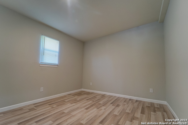 Image 24 of 28 For 825 Fitch  