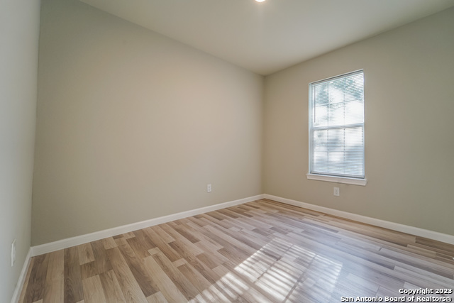 Image 26 of 28 For 825 Fitch  