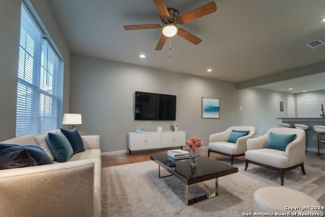 Image 5 of 28 For 825 Fitch  