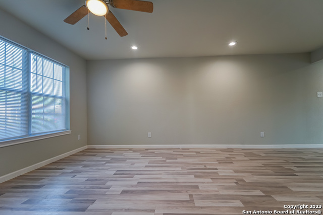 Image 8 of 28 For 825 Fitch  