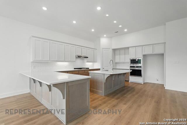 Image 3 of 11 For 11718 Hackford