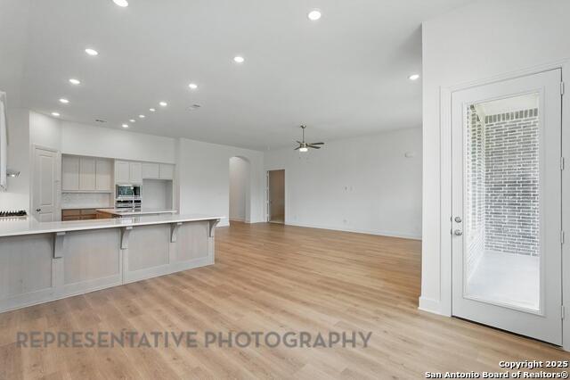 Image 4 of 11 For 11718 Hackford