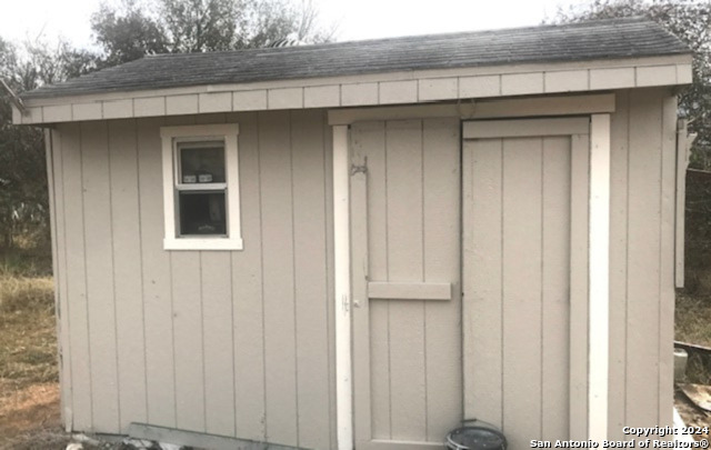 Image 16 of 19 For 1840 Fm 536  