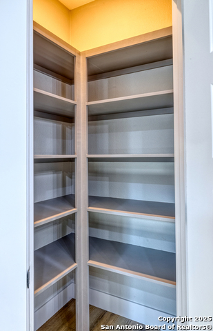 Image 21 of 50 For 58 Greystone Hills Circle