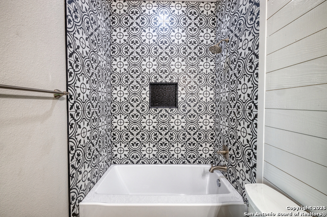 Image 36 of 50 For 58 Greystone Hills Circle