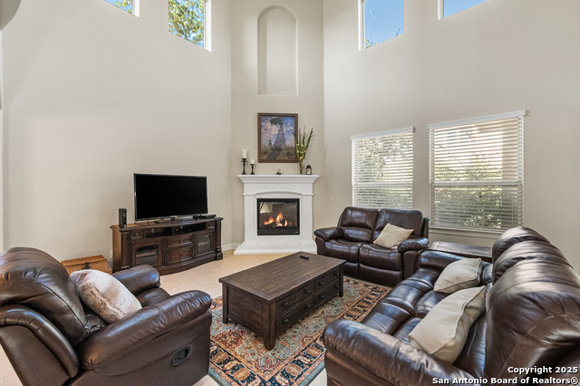 Listing photo id 12 for 24510 Via Vizcaya