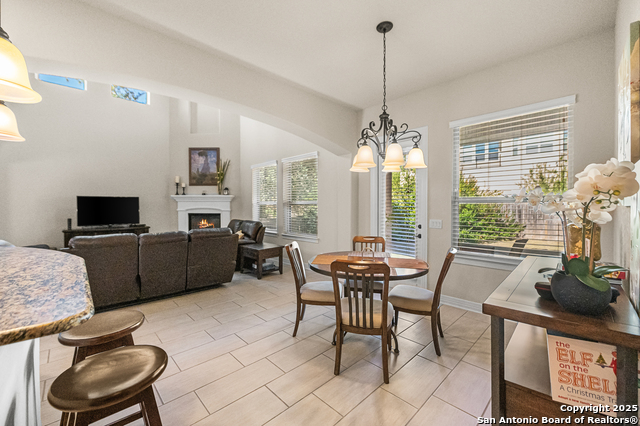 Listing photo id 17 for 24510 Via Vizcaya