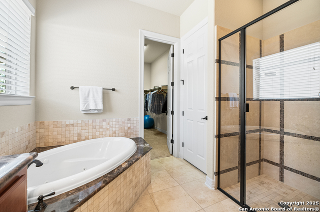 Listing photo id 30 for 24510 Via Vizcaya