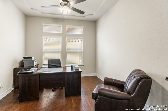 Listing photo id 5 for 24510 Via Vizcaya