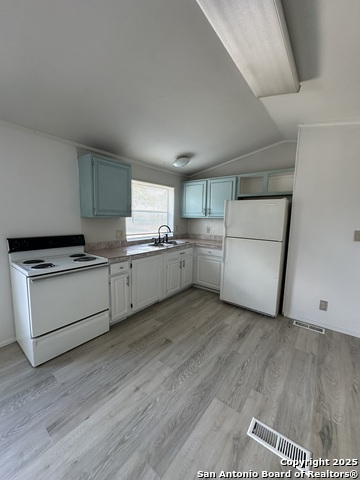 Image 6 of 11 For 128 Frontier B