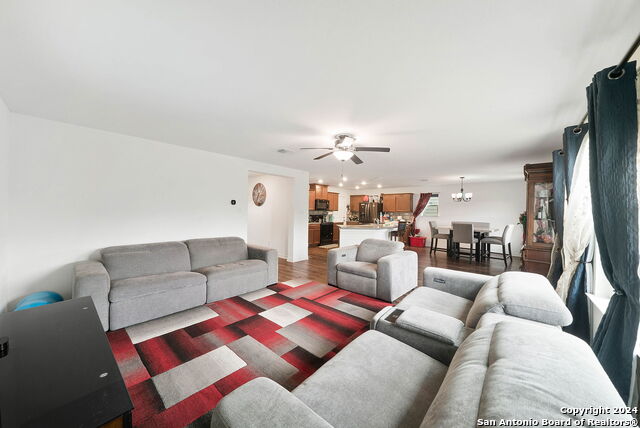 Image 10 of 31 For 11126 Charismatic