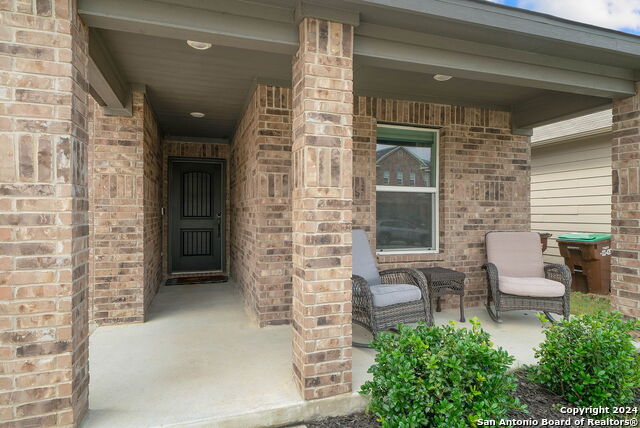 Image 5 of 31 For 11126 Charismatic