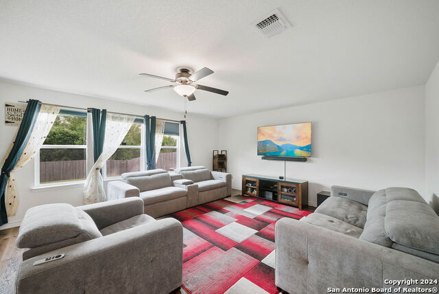 Image 7 of 31 For 11126 Charismatic