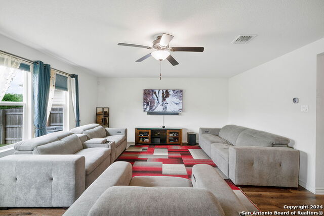 Image 8 of 31 For 11126 Charismatic