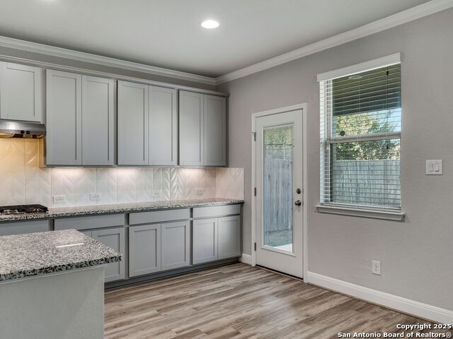 Image 10 of 35 For 142 Abbeydell