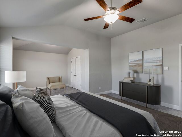 Image 15 of 35 For 142 Abbeydell