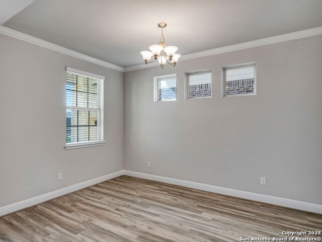 Image 5 of 35 For 142 Abbeydell