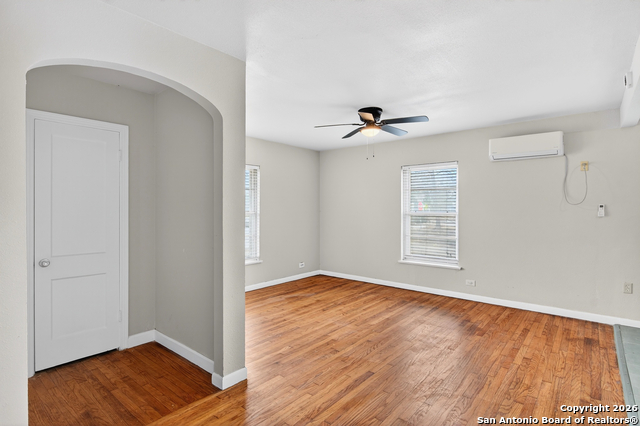 Image 10 of 48 For 181 Hermine  