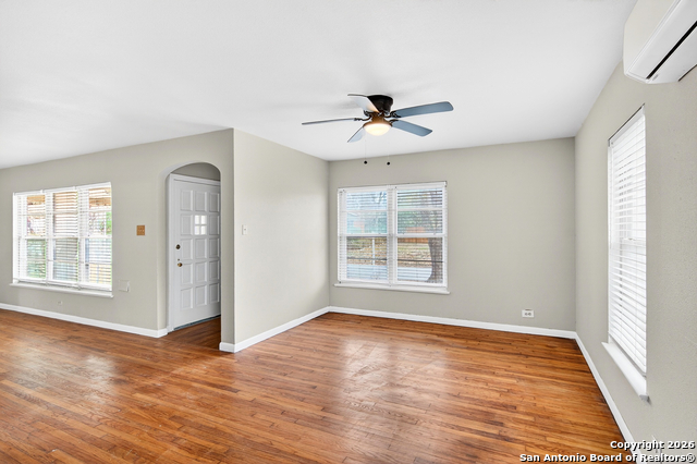 Image 11 of 48 For 181 Hermine  