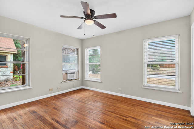 Image 19 of 48 For 181 Hermine  