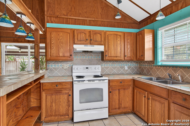 Image 34 of 48 For 181 Hermine  