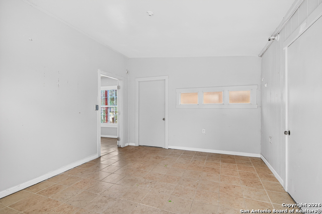 Image 44 of 48 For 181 Hermine  