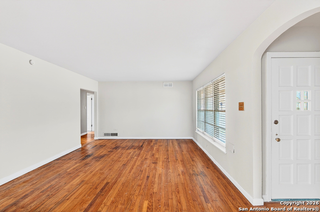 Image 7 of 48 For 181 Hermine  