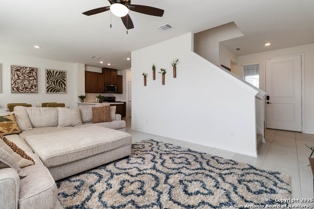 Image 3 of 28 For 11538 Hocus Pocus