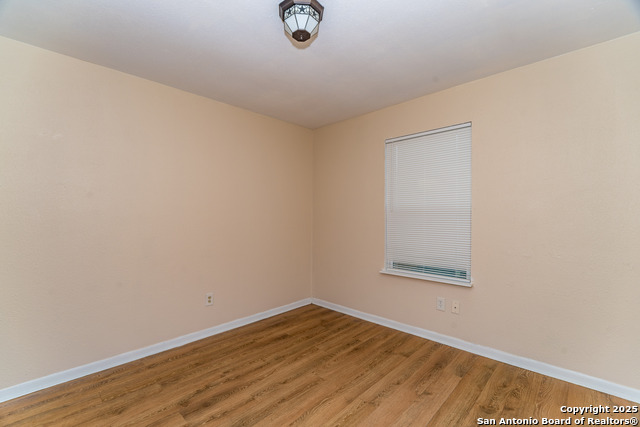 Image 17 of 21 For 610 Virginia 1