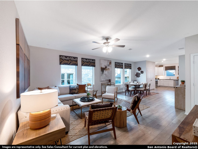 Image 4 of 22 For 8532 Frostwood Heights