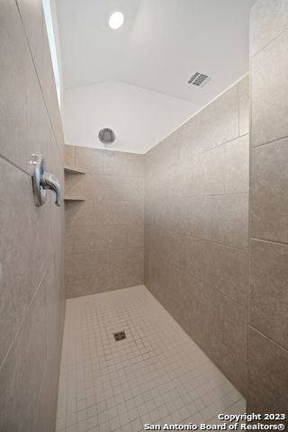 Image 20 of 28 For 4431 Revetment Way