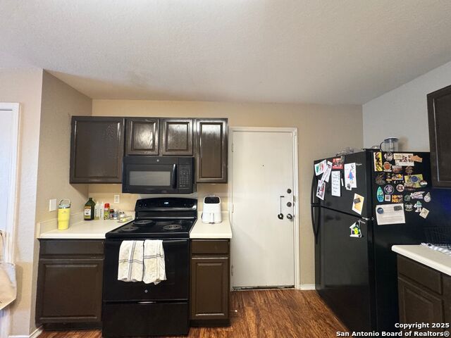 Image 8 of 18 For 6658 Eastern Clouds