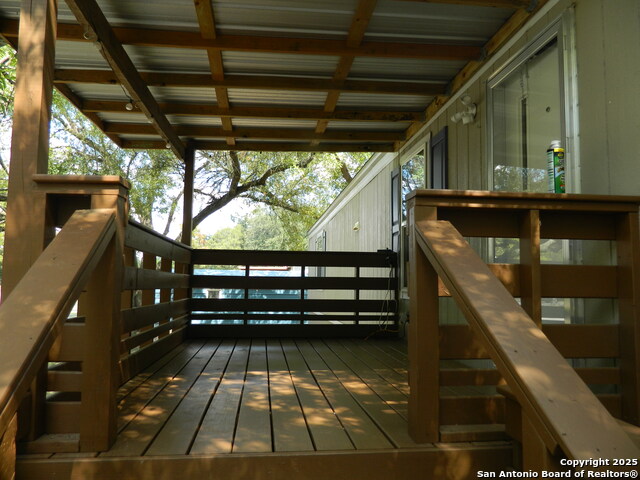 Listing photo id 5 for 253 Elm  