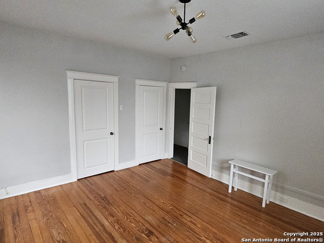 Image 3 of 9 For 1022 Gramercy W 2