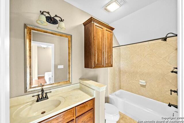 Listing photo id 13 for 103 Cranbrook Court